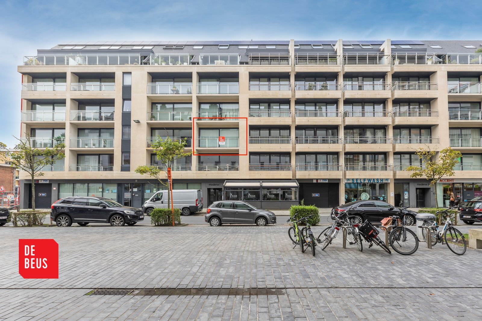 Modern, luxueus en ruim appartement met 2 slpk en 2 zonnige terrassen foto 17