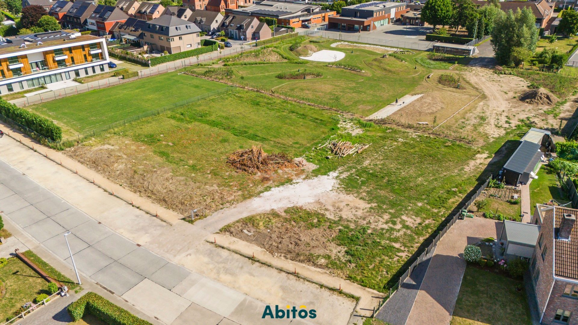 Bouwgrond voor halfopen bebouwing op toplocatie foto 14