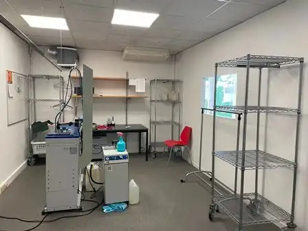Centraal en rustig gelegen praktijk-/kantoorruimte foto 11