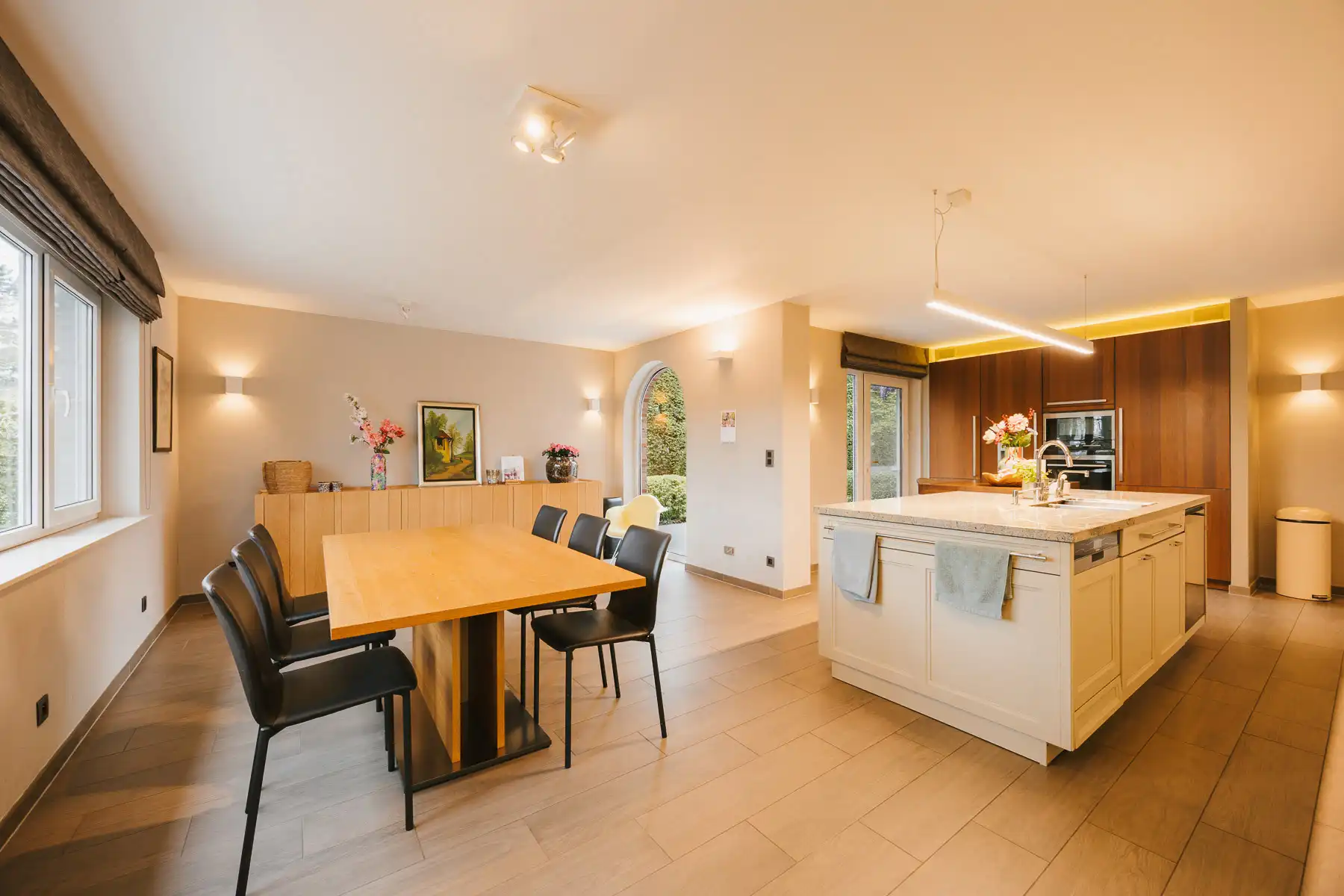 Prachtige villa op een toplocatie in het groen foto 11