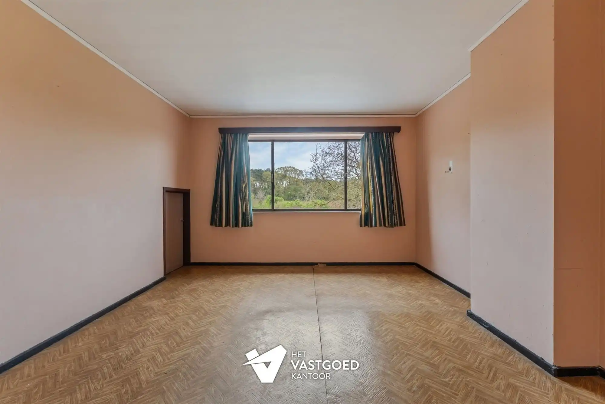 TE RENOVEREN WONING MET 3 SLAAPKAMERS OP RUSTIGE DOCH CENTRALE LIGGING IN LUMMEN (MELDERT) foto 13