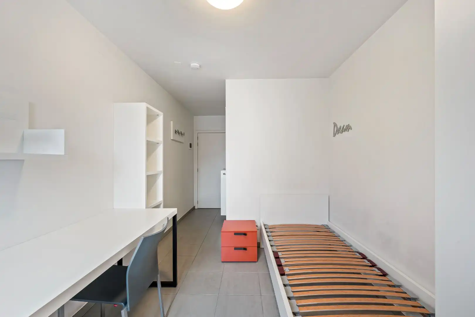 Studentenkamer met privébadkamer in Kortrijk-centrum foto 8