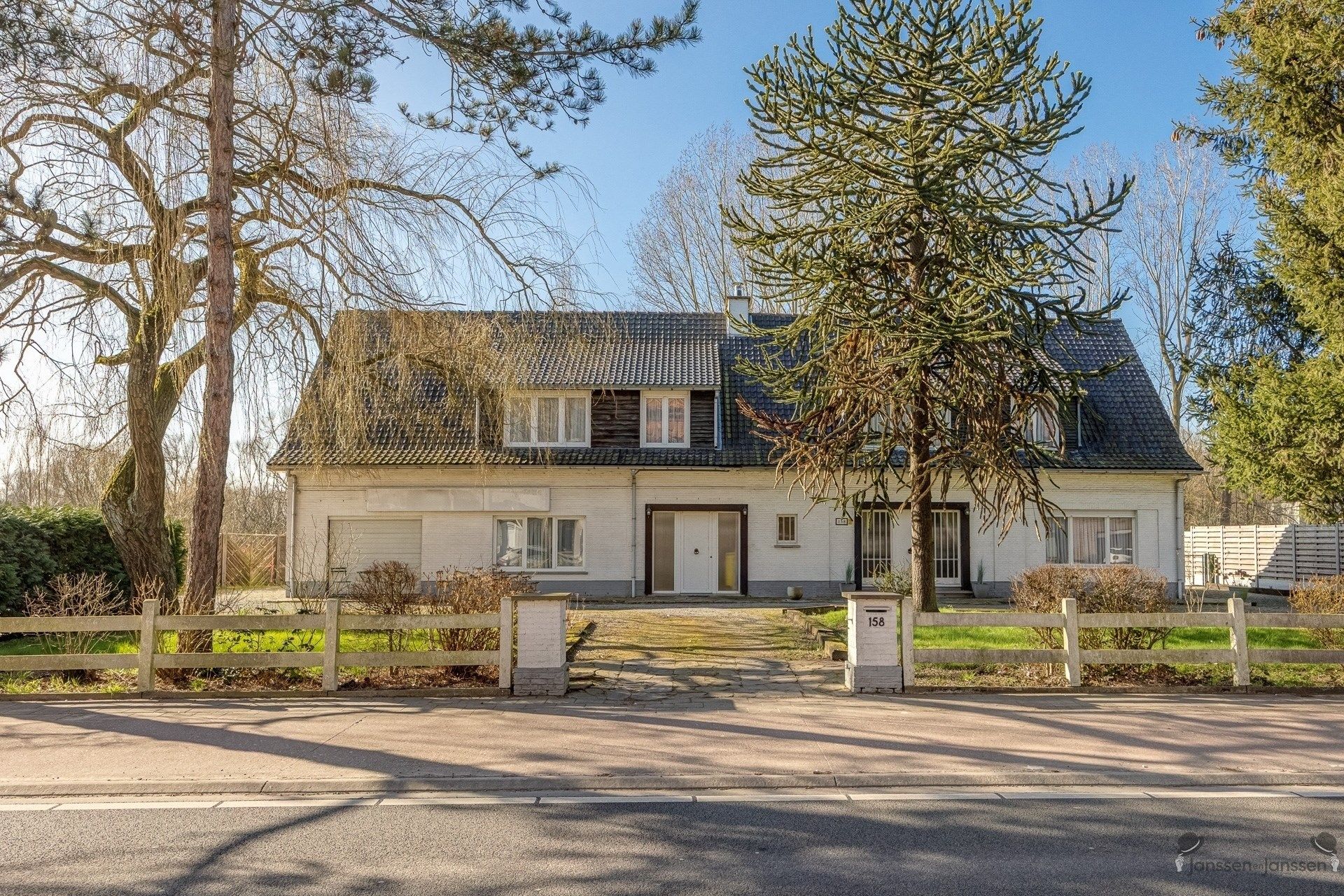 villa op een perceel van 3.552 m² foto 4