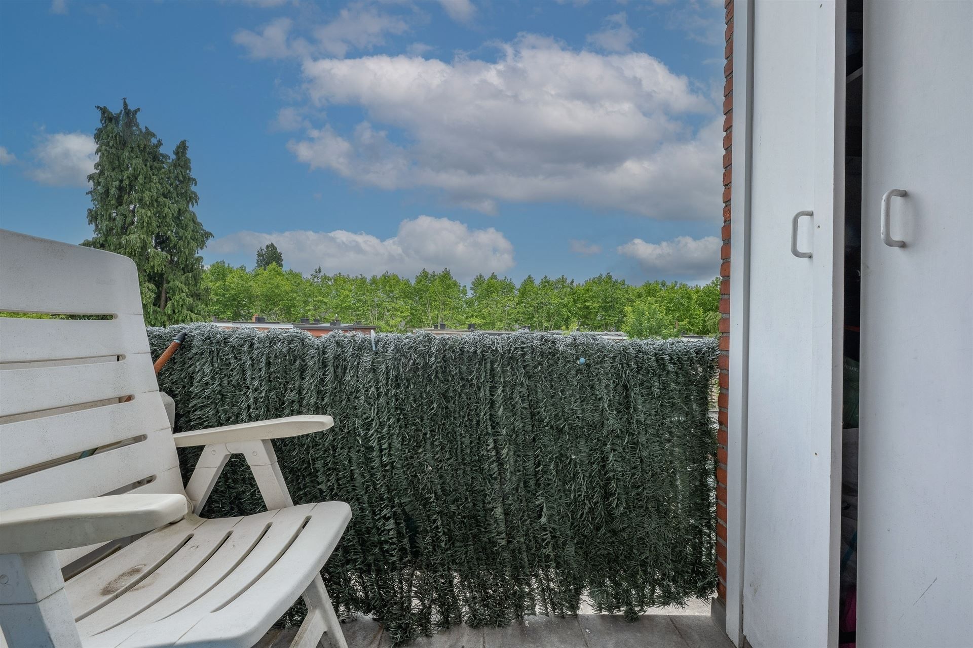 Op te frissen appartement met 2 slaapkamers en zonnig terrasje foto 8