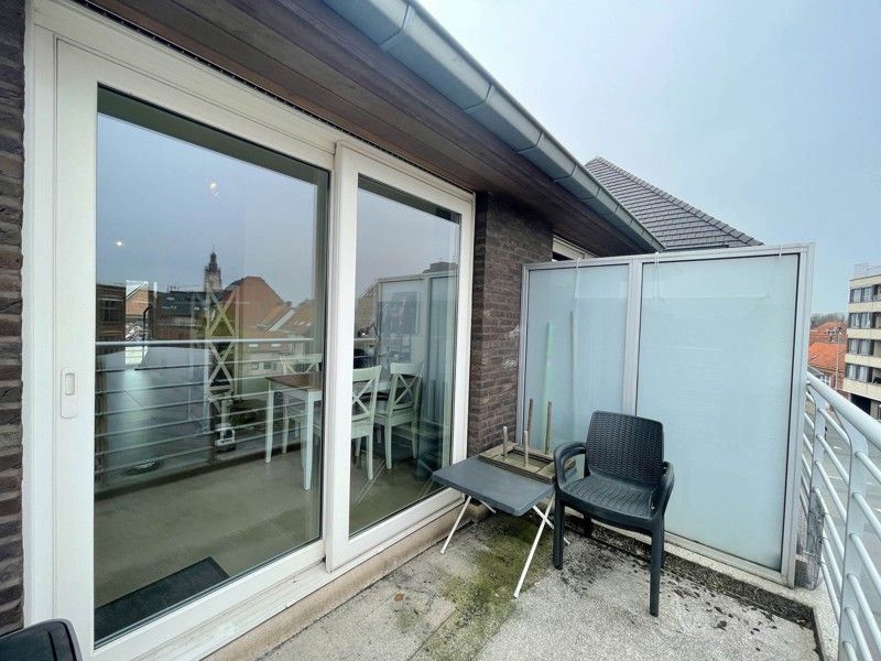 Instapklaar 1-slaapkamerappartement in het hartje van Roeselare! foto 6