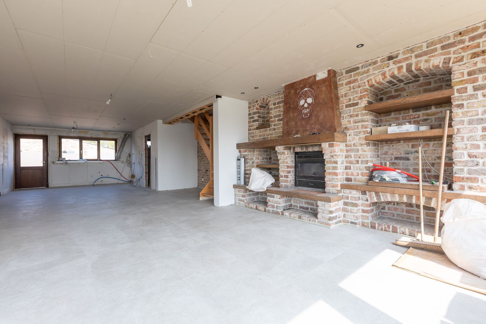 Grote eigendom met winkel, 2 appartement én prachtige loods foto 36