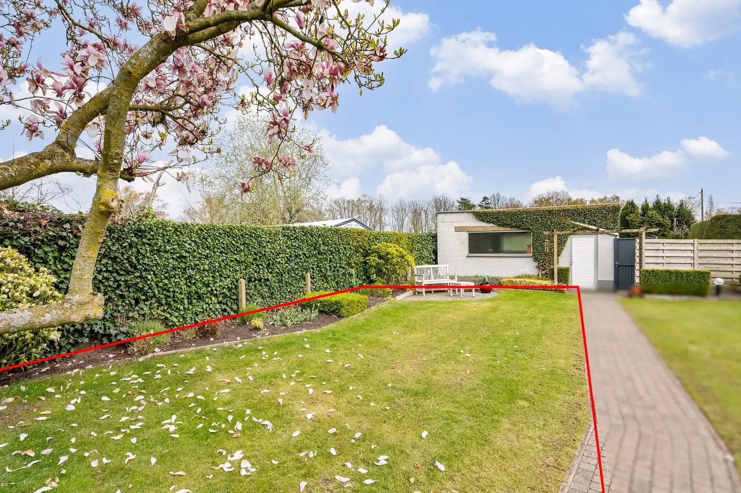 TE RENOVEREN WONING MET 3 SLPKS, PRACHTIGE TUIN + ACHTERLIGGENDE STAANPLAATS foto 26