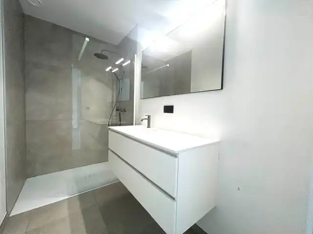 Luxueus appartement in hartje Hasselt foto 8