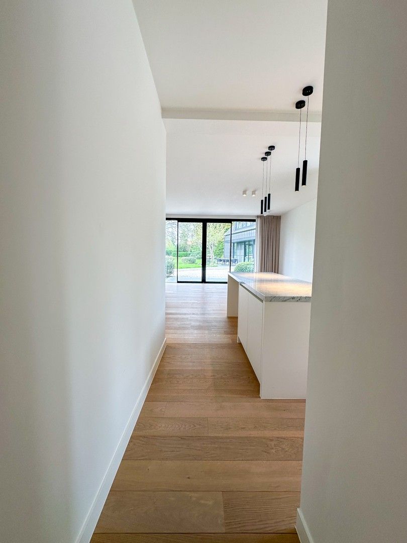 Luxueus gelijkvloers appartement in het hart van Zomergem foto 8