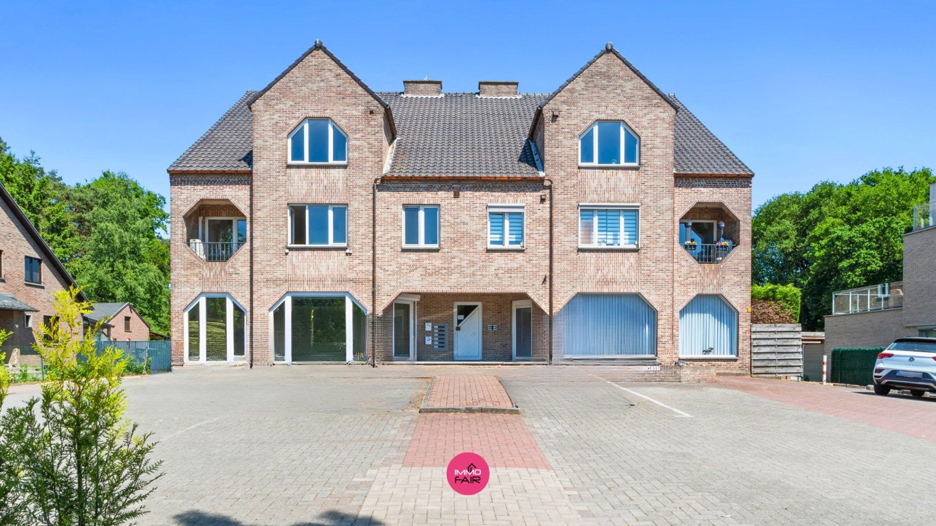 Instapklaar, gelijkvloers appartement met 2 slaapkamers foto {{pictureIndex}}