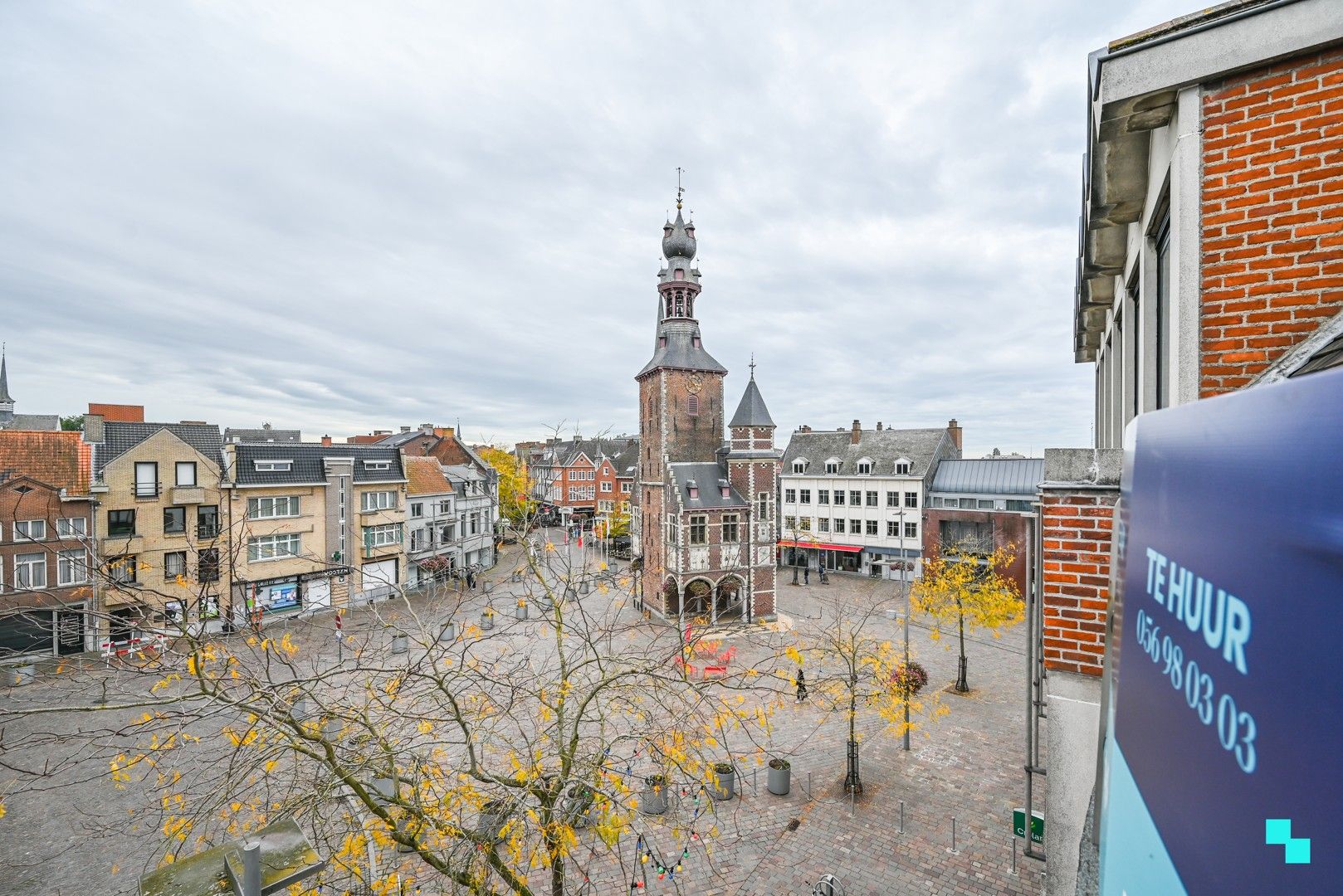 Handelszaak op de markt van Tielt foto 19