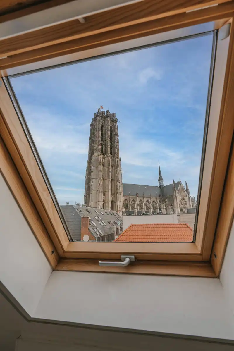 Uniek en ruim duplex-appartement in hartje Mechelen foto 35