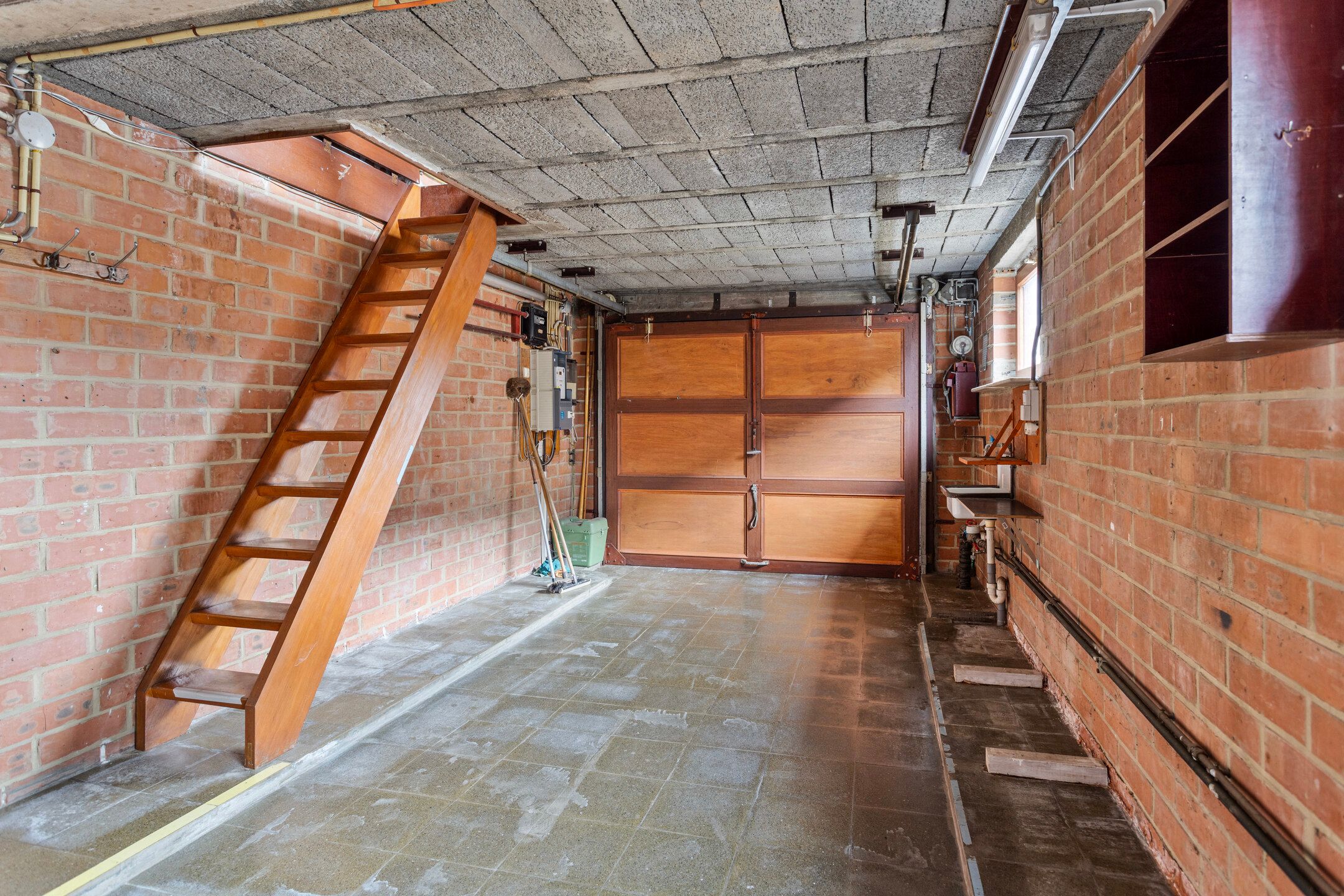 Ruime, te renoveren woning op perceel van 8a70 foto 23