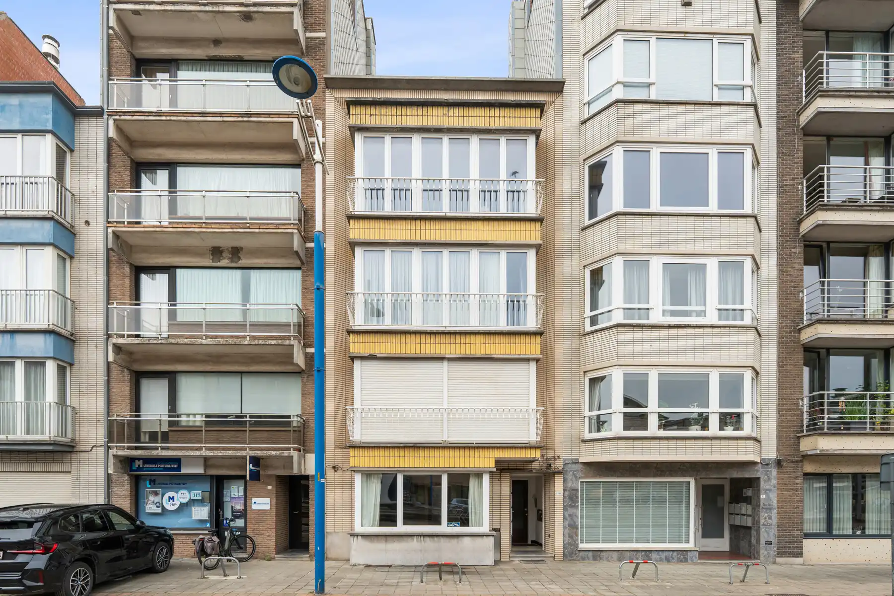Ruim gelijkvloers 2-kamerappartement in centrum Koksijde-Bad foto 2