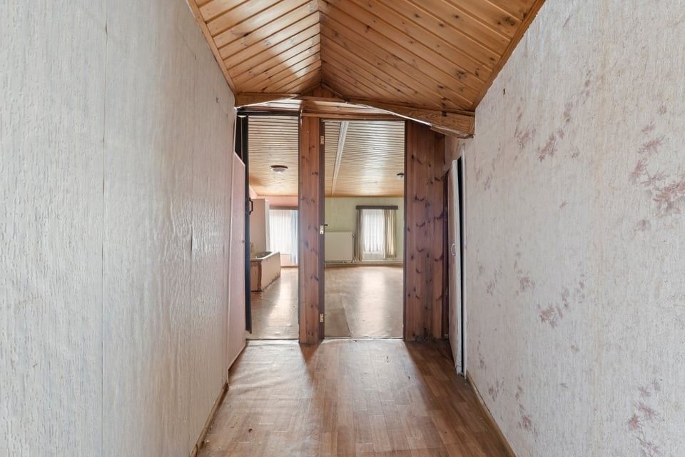 TE RENOVEREN WONING MET TUIN IN HEERS foto 19