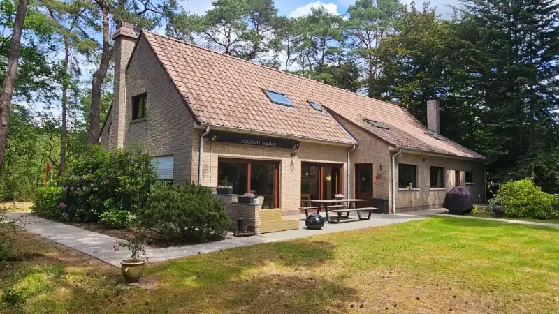 Mooi gelegen villa 330m² op 28 are tegenover natuur-wandelgebied foto 5