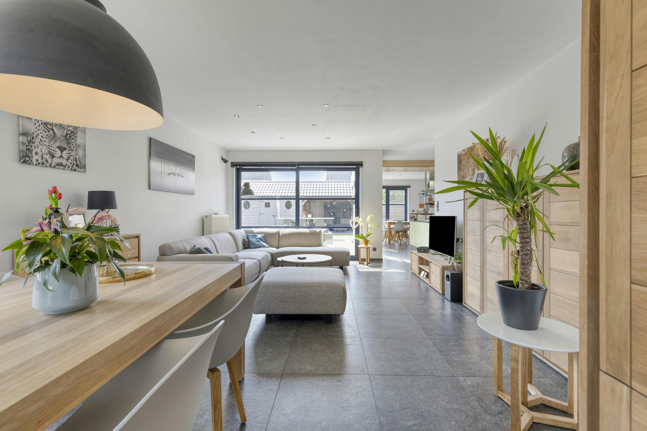 Instapklaar en energiezuinig wonen in het hart van Aalter! foto 3