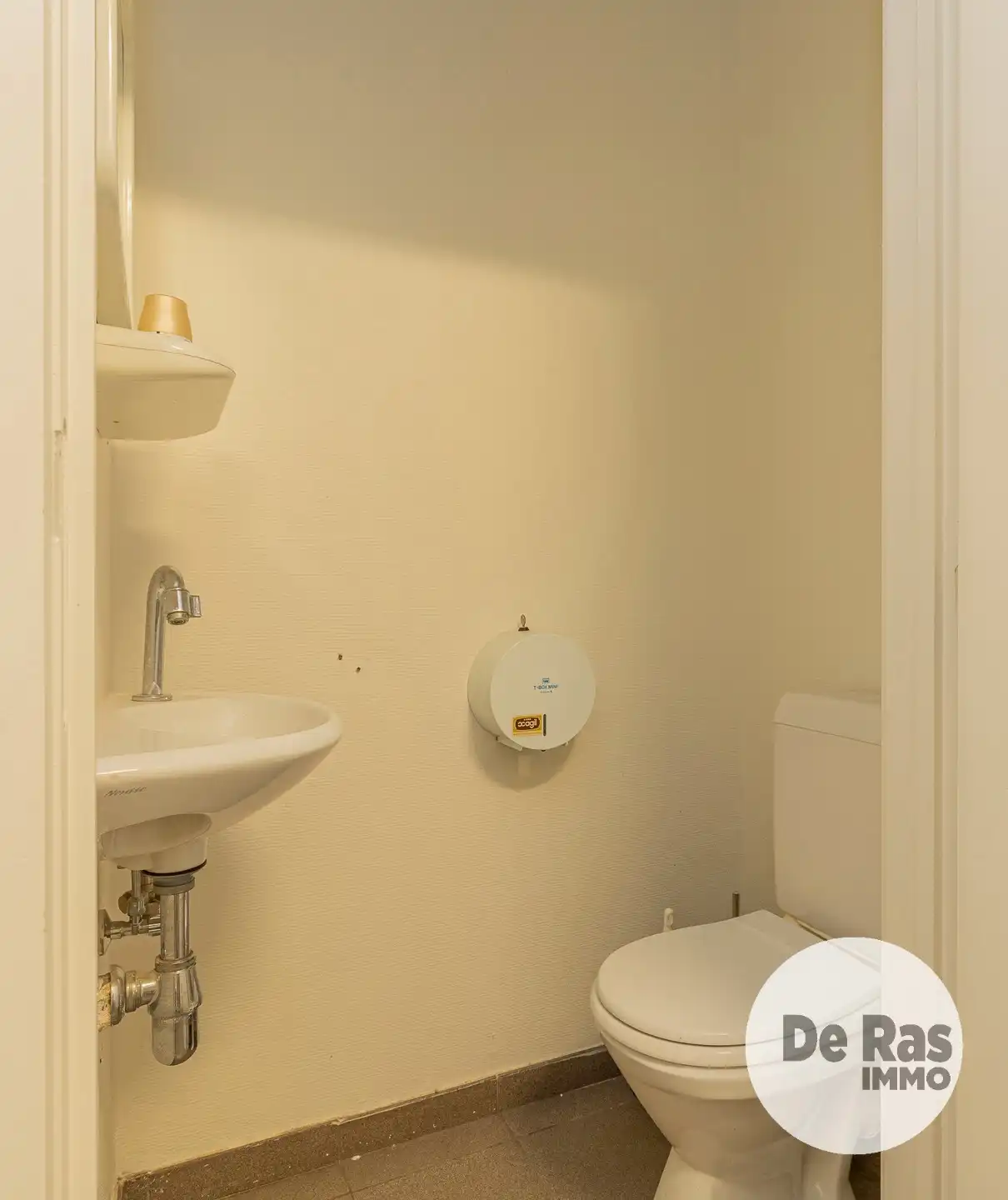 Splinternieuwe tandartspraktijk in centrum–145 m²-3 kabinetten foto 23