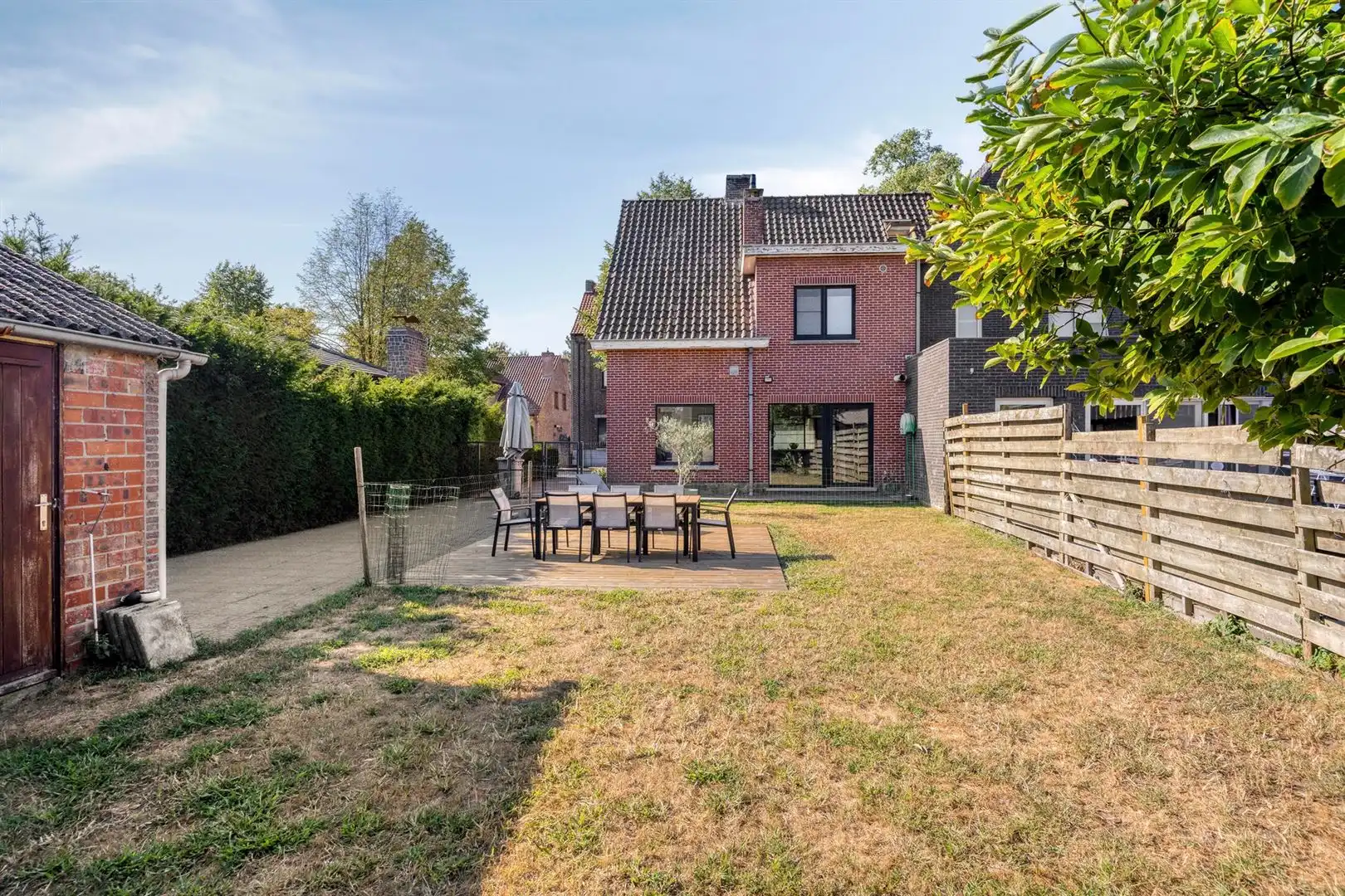instapklare, hedendaags en stijlvol ingerichte woning met heerlijke tuin en garagebox foto 25
