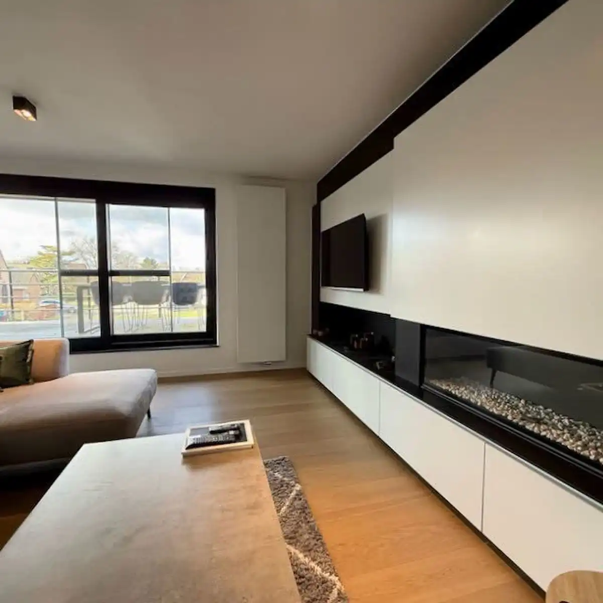 Luxueus appartement met riant terras en autostaanplaats foto 6