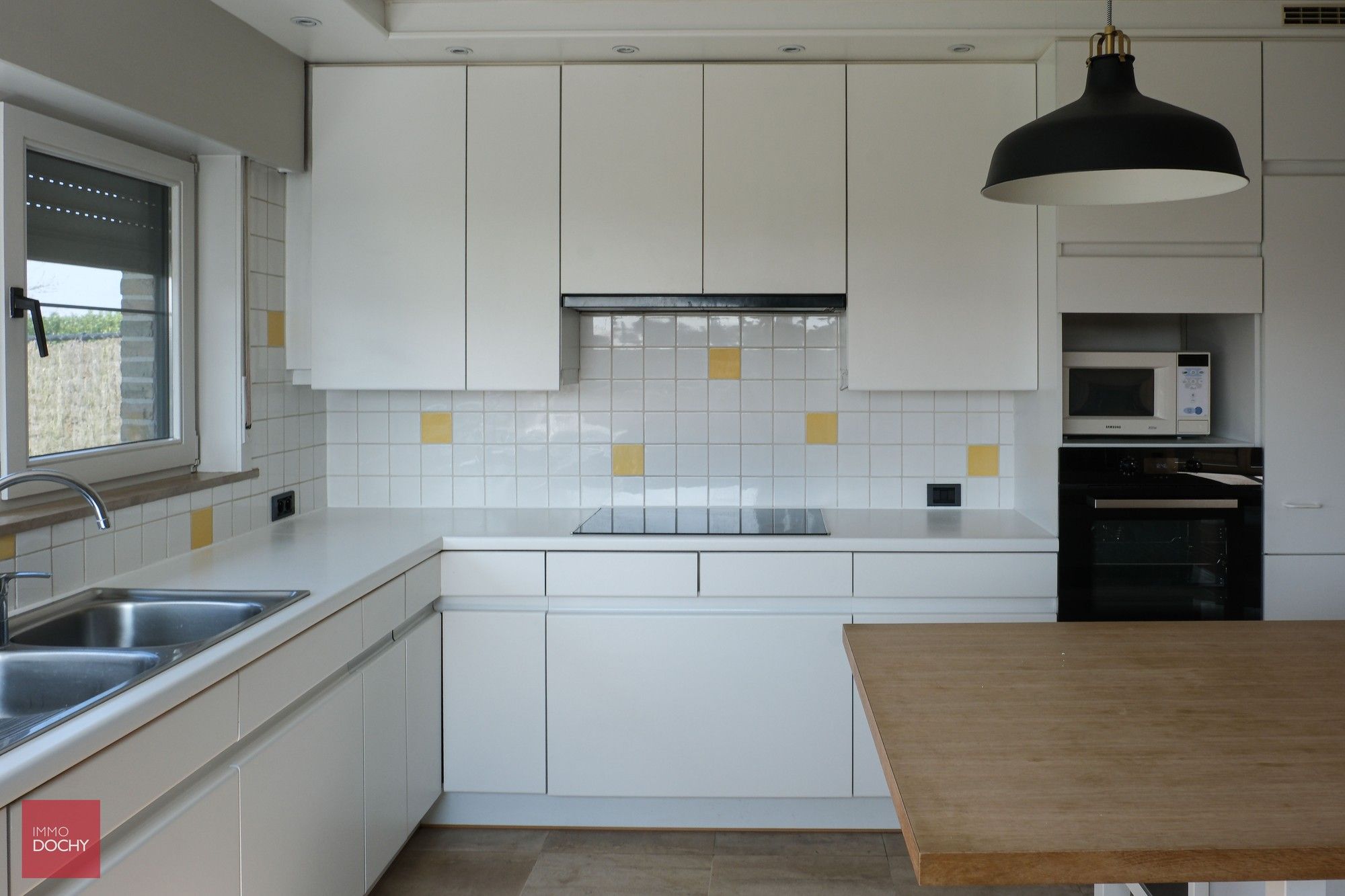 Verzorgde villa met 4 slaapkamers en zwembad nabij centrum Wortegem (ca 300m² bewoonbare oppervlakte) foto 11