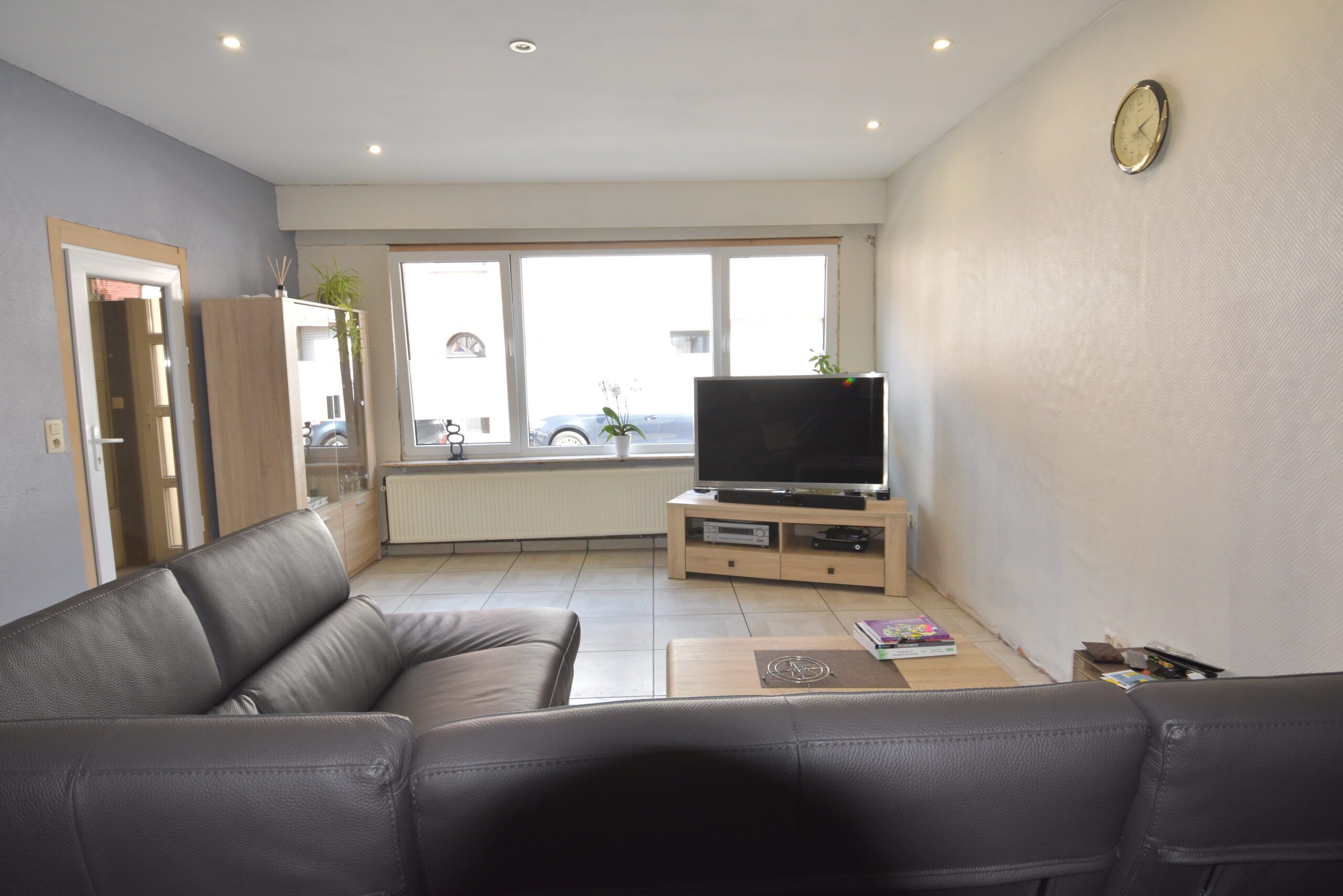 Zeer ruime, grotendeels gerenoveerde stadswoning foto 4