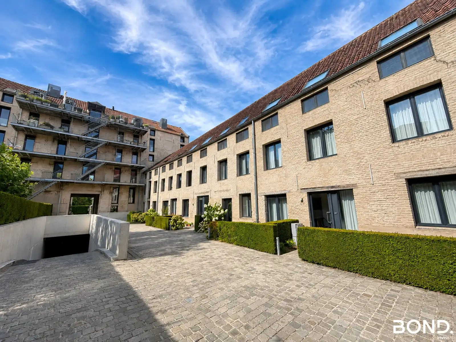 Verborgen parel in Leuven centrum: huis met parking & terras foto 2