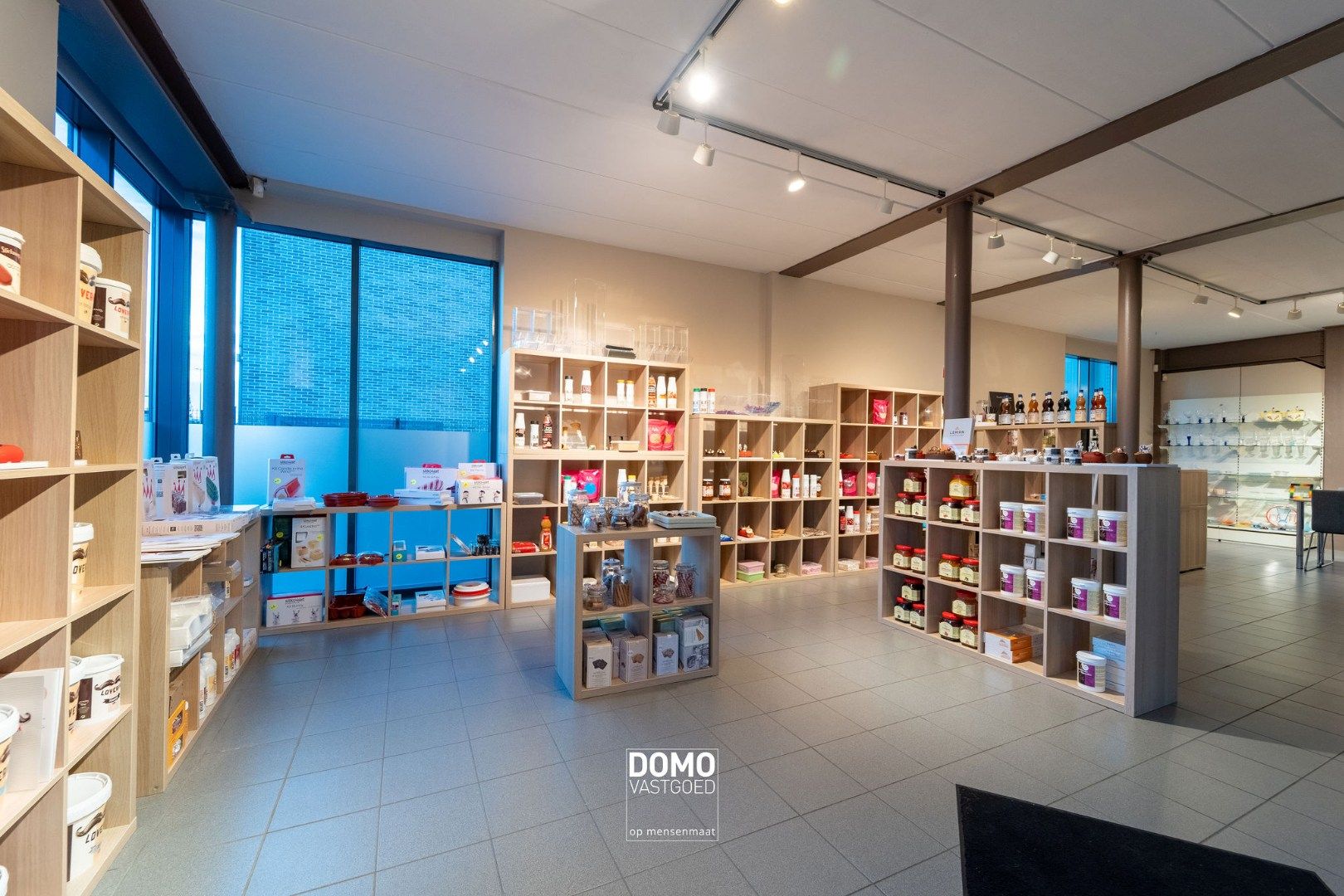 Industrieel vastgoed met sterke visibiliteit en tal van mogelijkheden foto 8