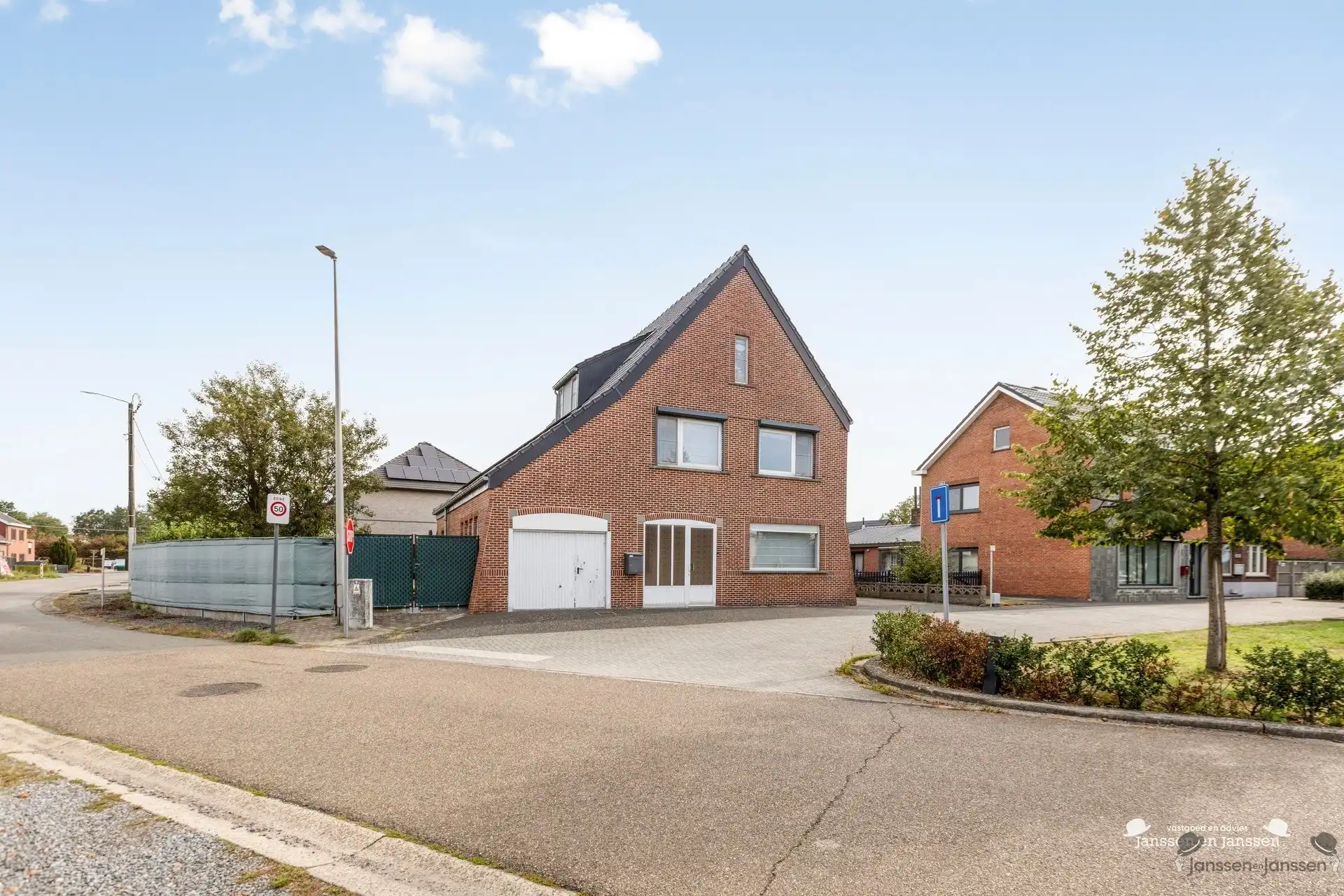 Ruime energiezuinige gezinswoning met 4 slaapkamers nabij het centrum van Zonhoven foto 26
