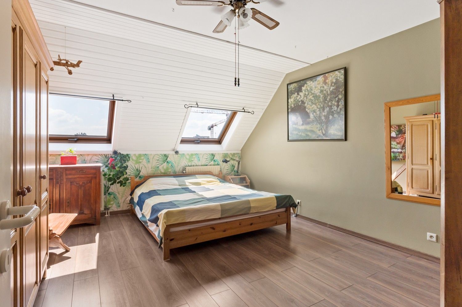 Mooi en ruim appartement op de vierde verdieping met één grote slaapkamer (mogelijkheid tot 2) en terras te Deurne-Zuid! foto 15