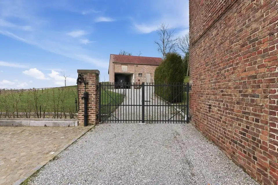 INSTAPKLARE GEZINSWONING MET 3 SLKS IN GINGELOM foto 5