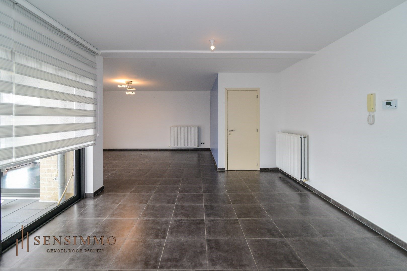 Mooie appartement met 2 slk, ruim terras en parking foto 9