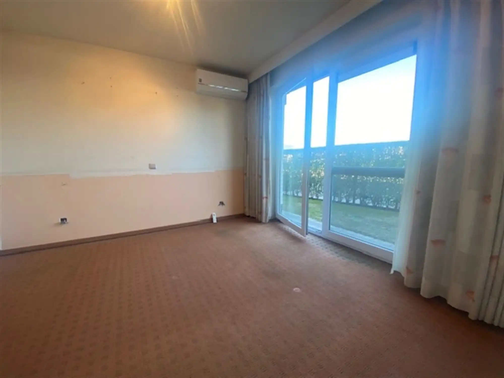 Appartement met tuin foto 8