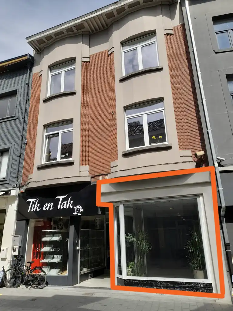 Commerciële ruimte te huur Maandagmarkt 8 - 1500 Halle