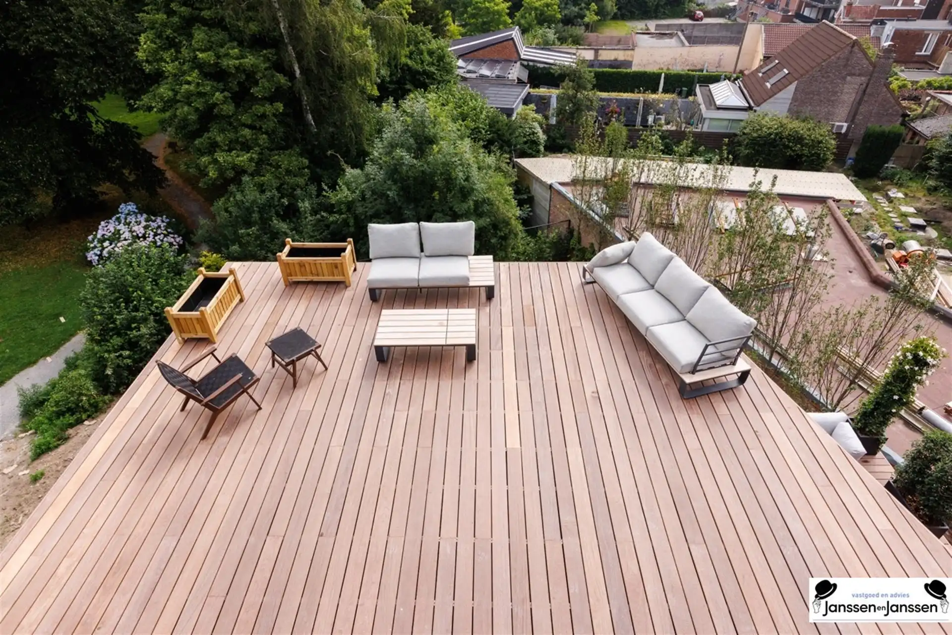 Prachtig appartement van 139 m² met 44 m² terras in Kasteelvilla Hortensia!  foto 2