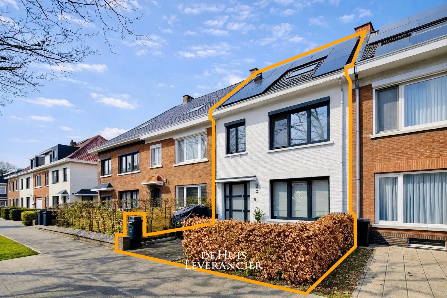 B&B Moment ELSDONK: Stijlvol gerenoveerde gezinswoning met 4 slpks en tuin, EPC Label B foto {{pictureIndex}}