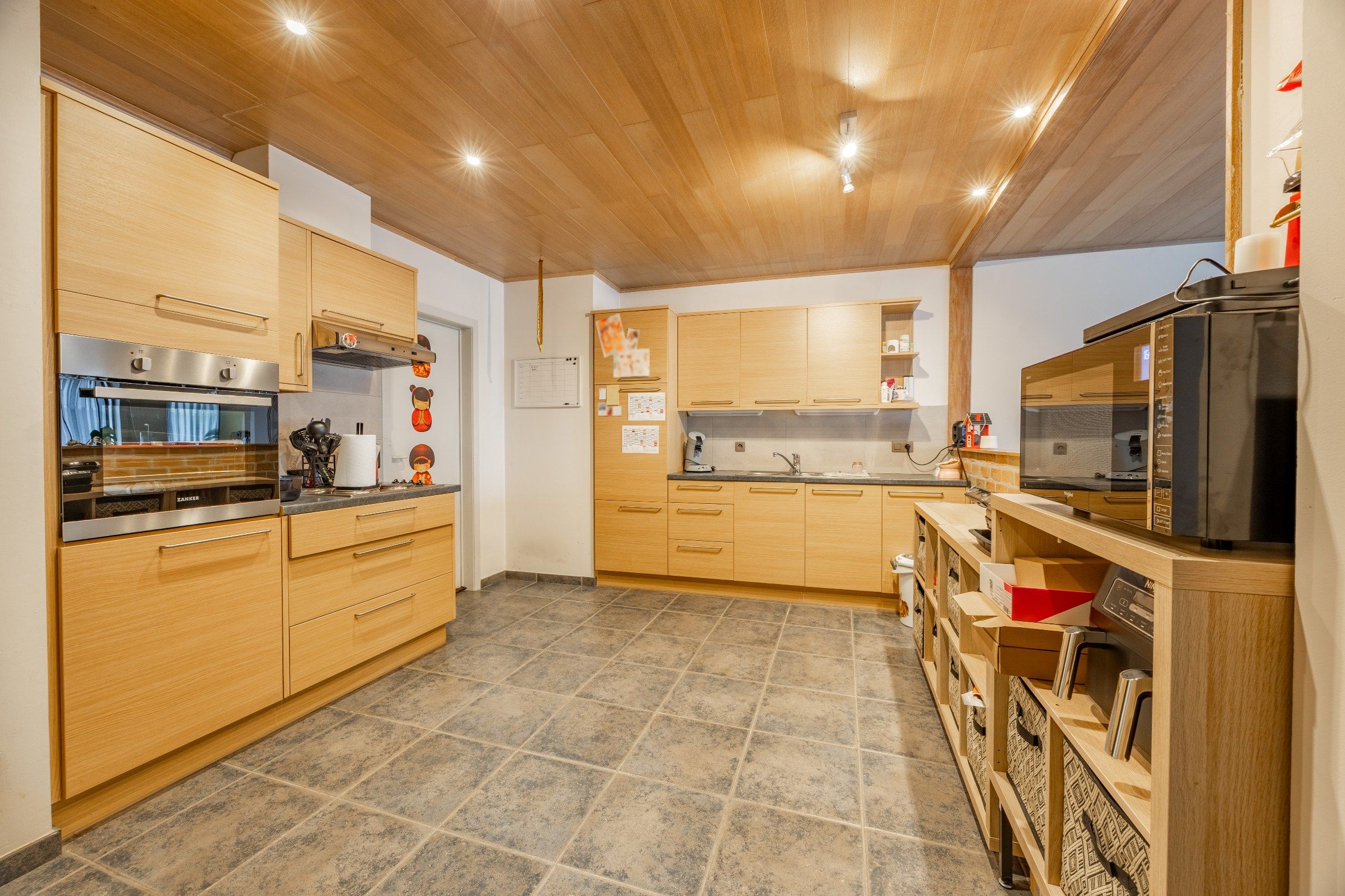 RUIM GELIJKVLOERS APPARTEMENT  foto 6