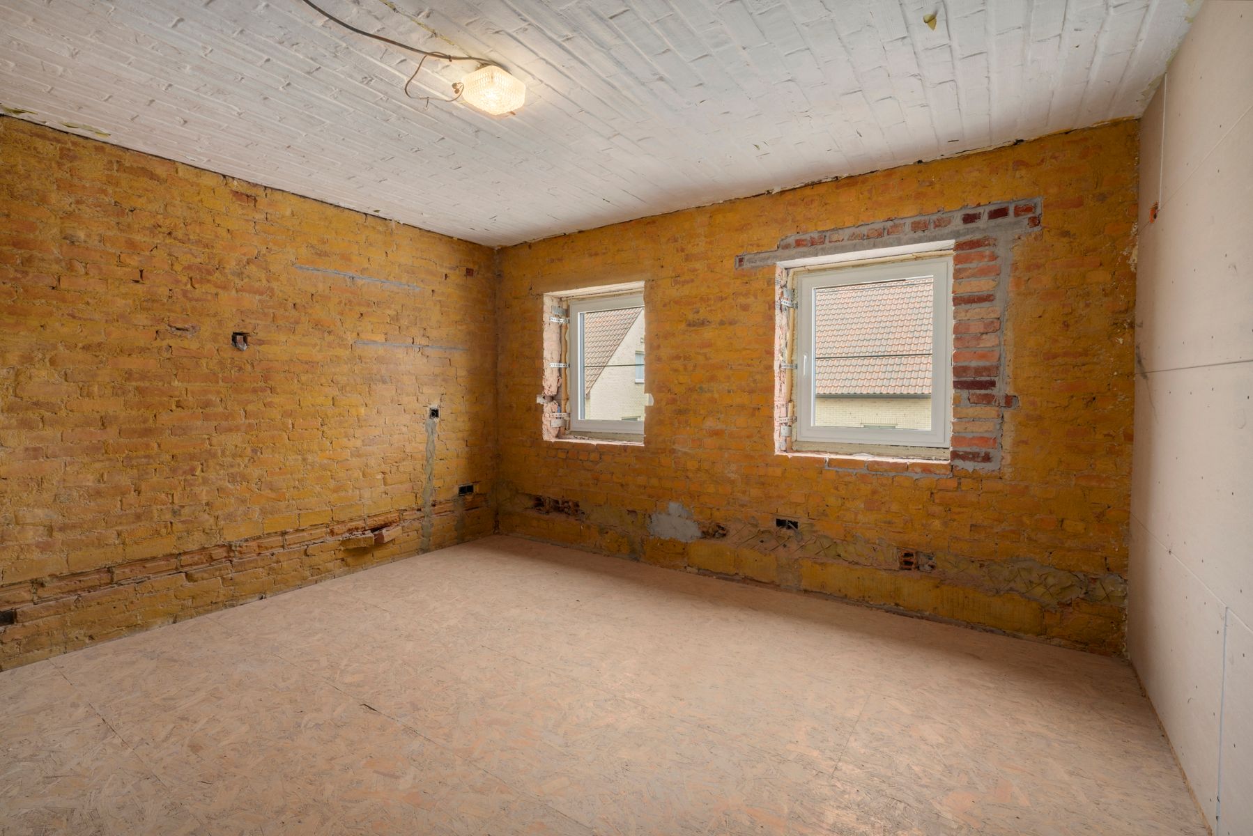 Verder te renoveren woning met drie slaapkamers te Smetlede! foto 13