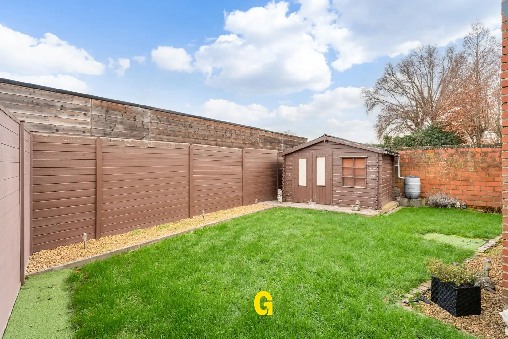 Op te frissen 3-slaapkamer appartement (124 m²) met terras, tuin en garage op wandelafstand van het centrum foto 27