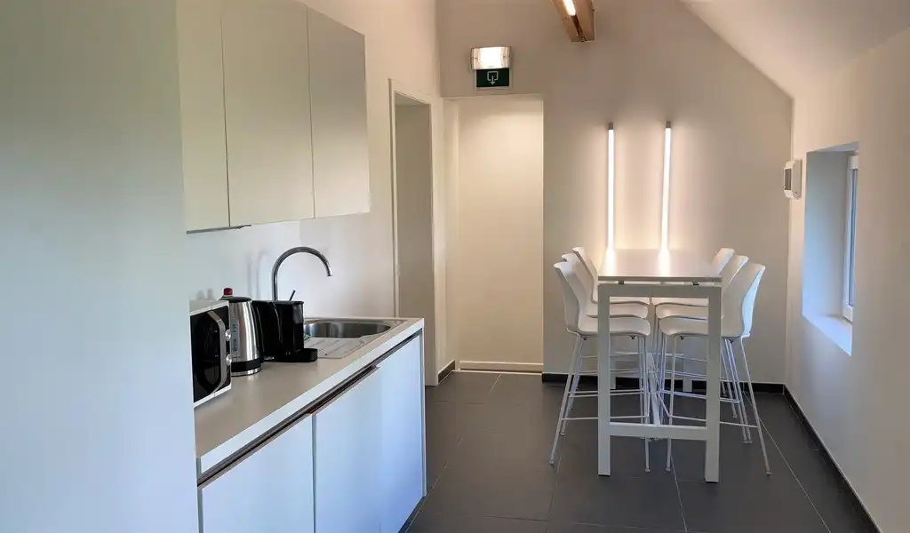 Gemeubelde kantoren in Axxes Business Center in Merelbeke foto 14