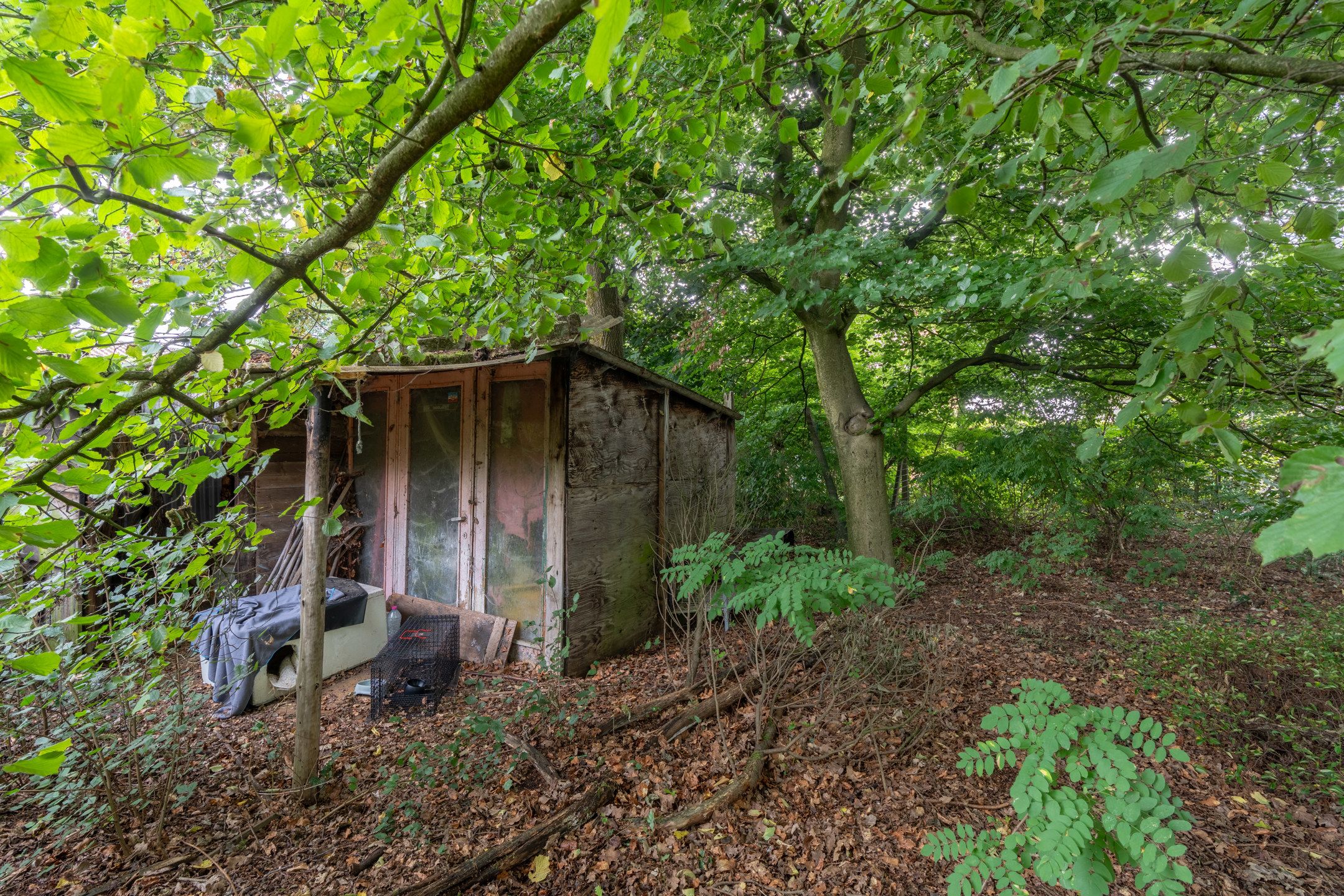 Te renoveren gezinswoning (196m²) op perceel van 1.943m². foto 32