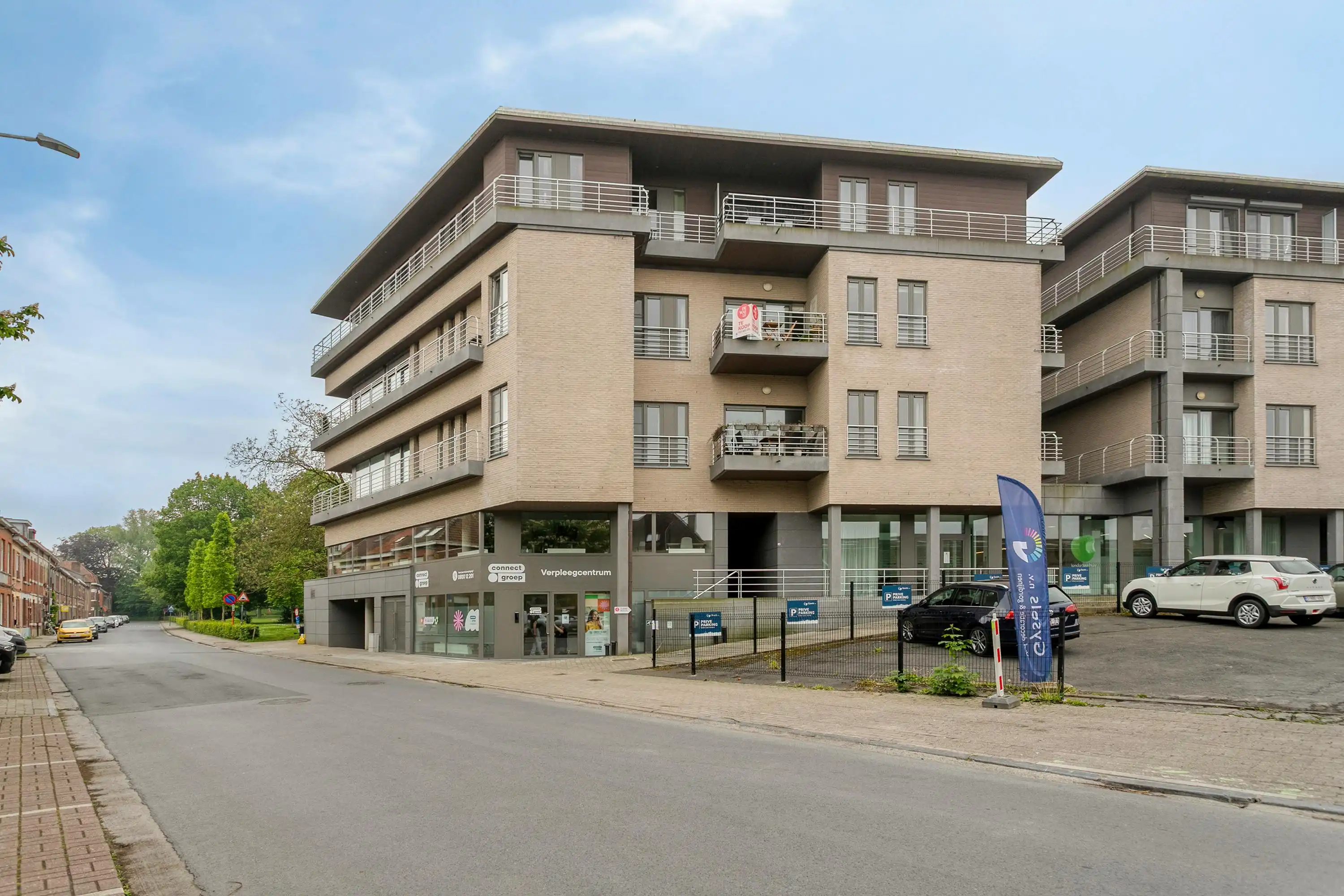 Appartement (100m²) te koop in Ieper met twee kamers  foto 2