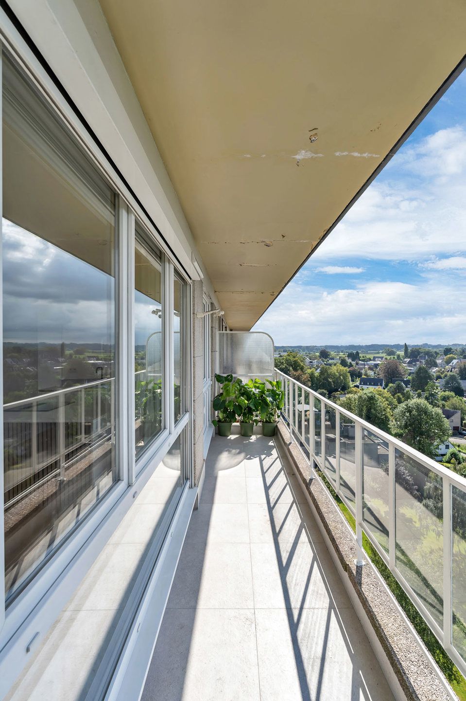 Volledig vernieuwd appartement met adembenemend uitzicht foto 16