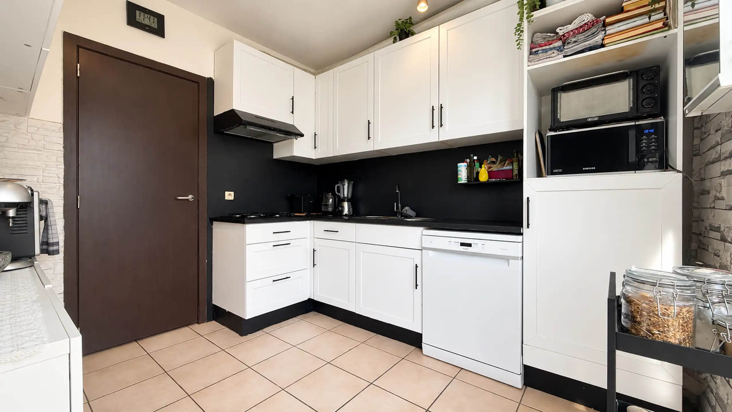 Rustig wonen in HDS, halfopen woning met 3 slaapkamers! foto 8