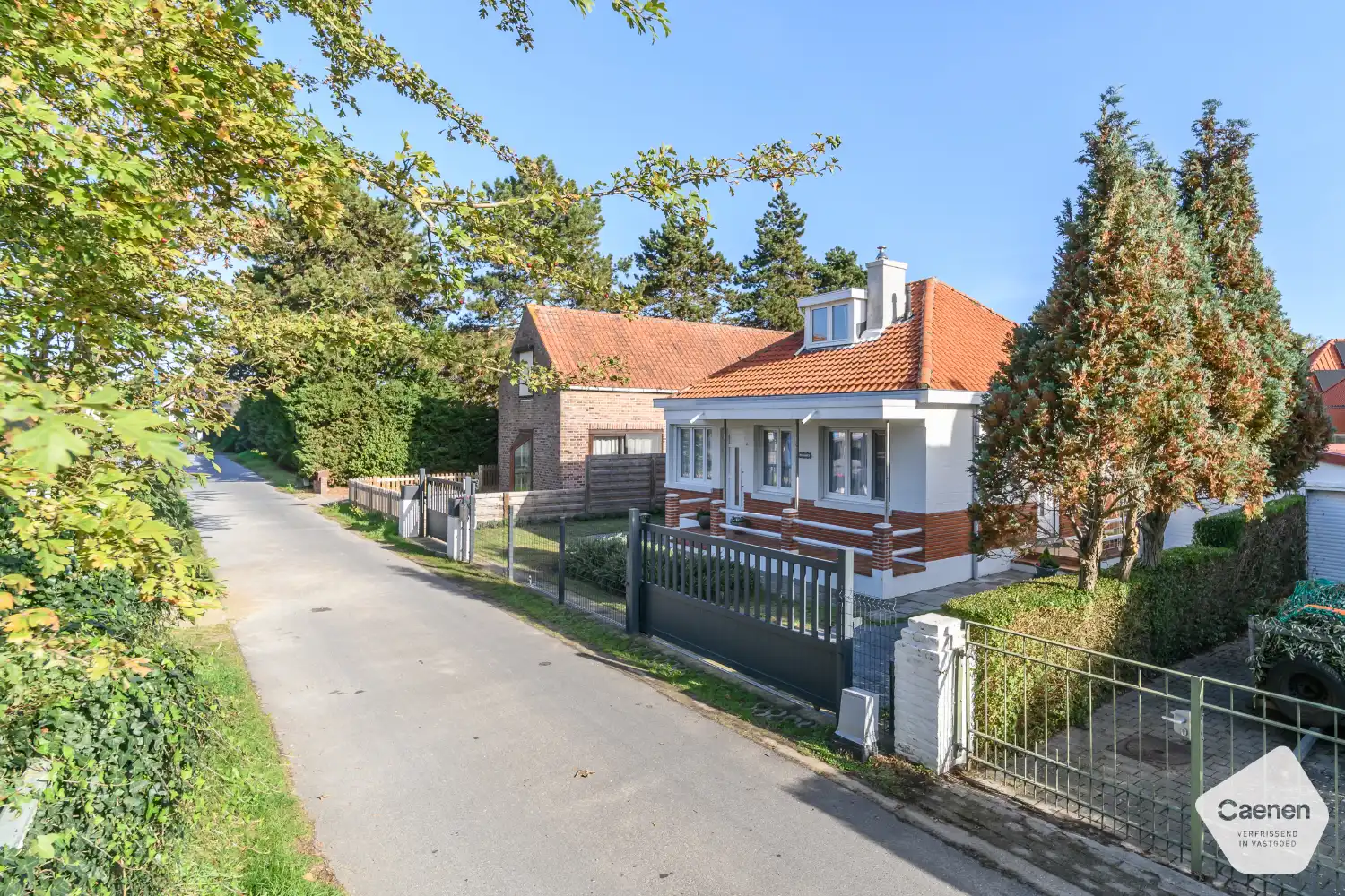 Hoofdfoto van de publicatie: Instapklare alleenstaande woning met tuin en garage in Koksijde