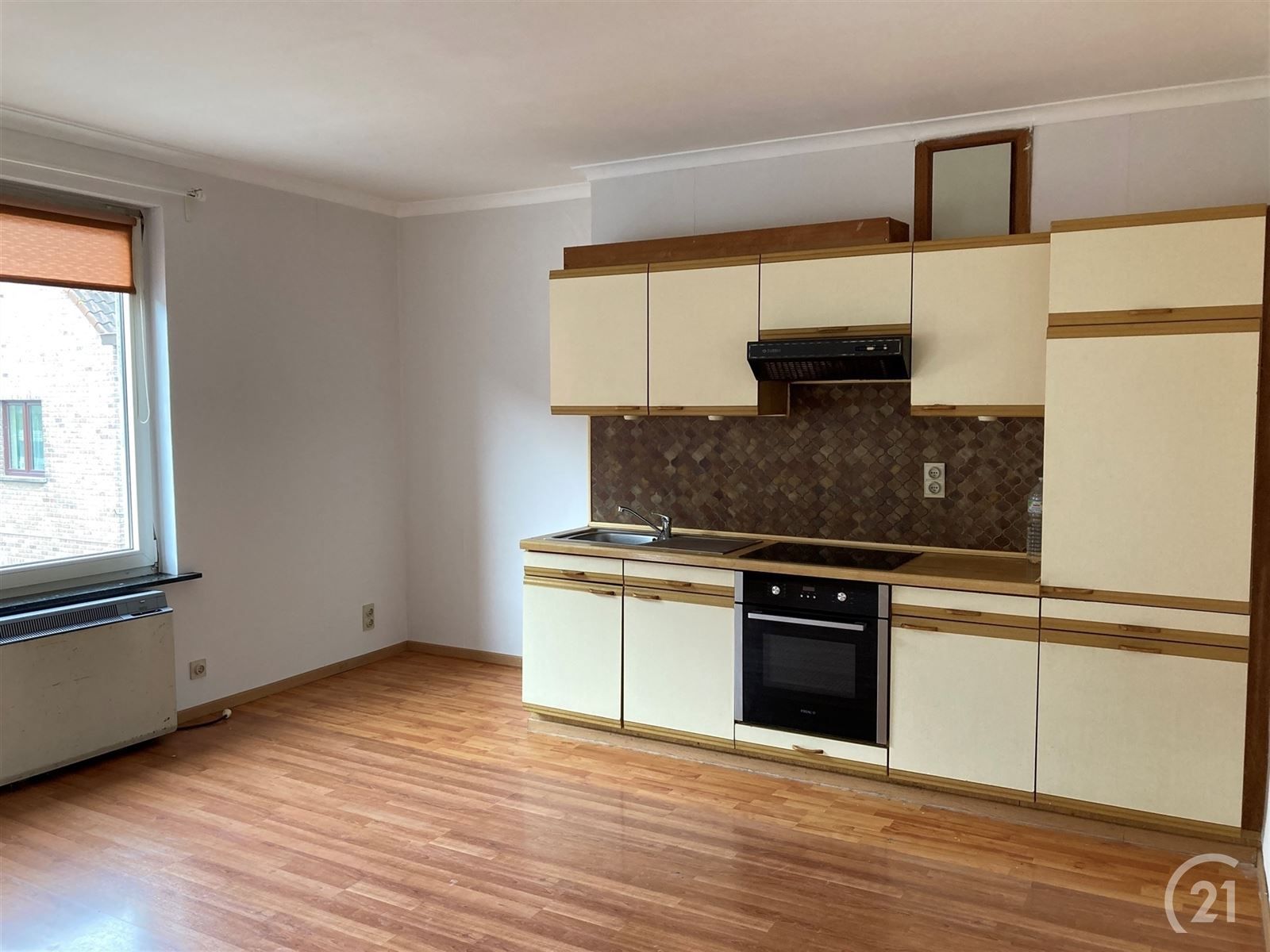 Appartement met zolderkamer in een klein gebouw! foto 5