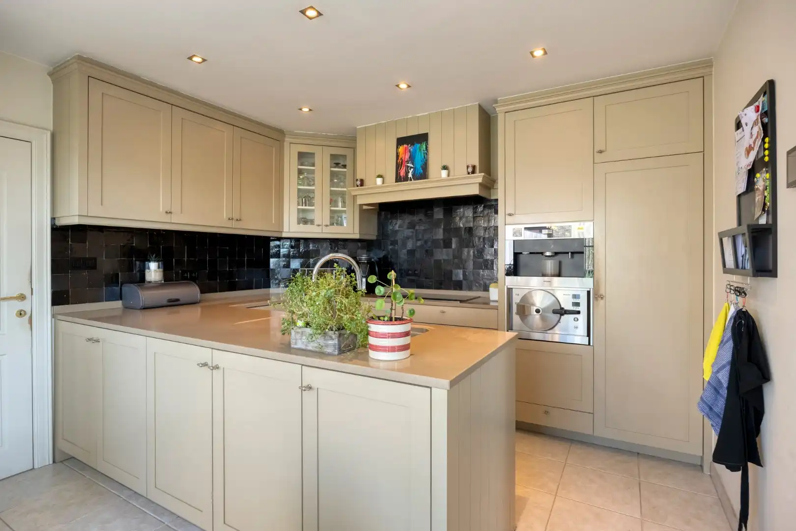 Verzorgde ruime en energetische woning met 4/5 slpks en praktisch bijgebouw ! foto 10