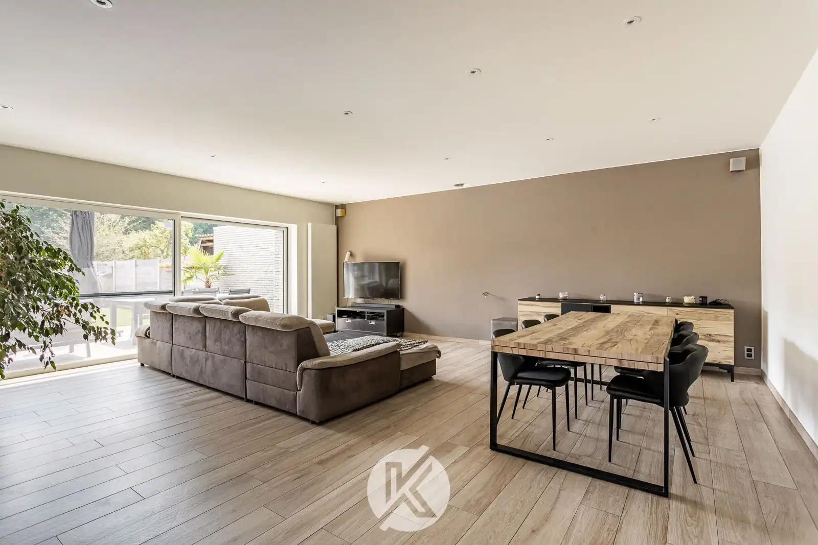 Verzorgde woning met prachtig verzicht in Ressegem foto 13
