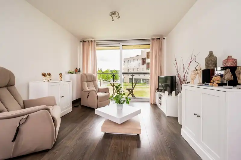 APPARTEMENT OP HET 1STE VERDIEP foto 6