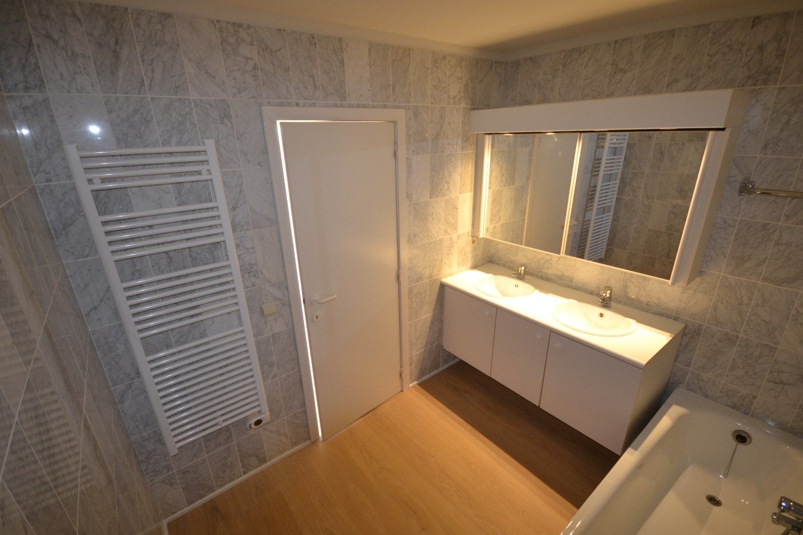 Volledig gerenoveerd 2 slaapkamer appartement met vrij uitzicht te Oostduinkerke-bad! foto 9